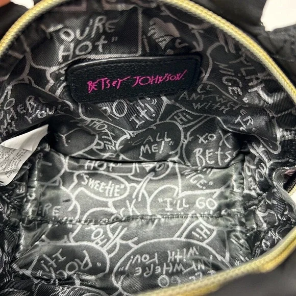 Betsey Johnson Pink Hedgehog Kitsch Cosmetic Pencil Travel Bag New with Tag - Picture 14 of 16